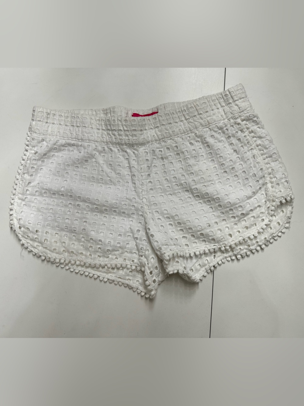 Lilly Pulitzer White Textured shorts size xs